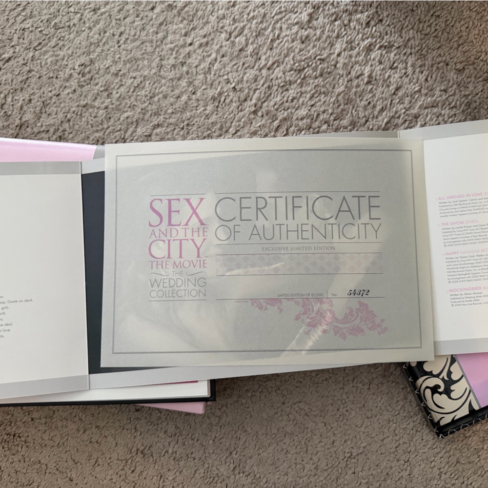 Sex and the City Complete Series and Movie Collection - Pink - Picture 6 of 6